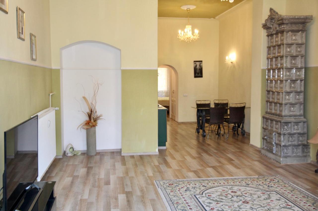 Apartman Sylva Na Stare Louce 42 Karlsbad Exterior foto